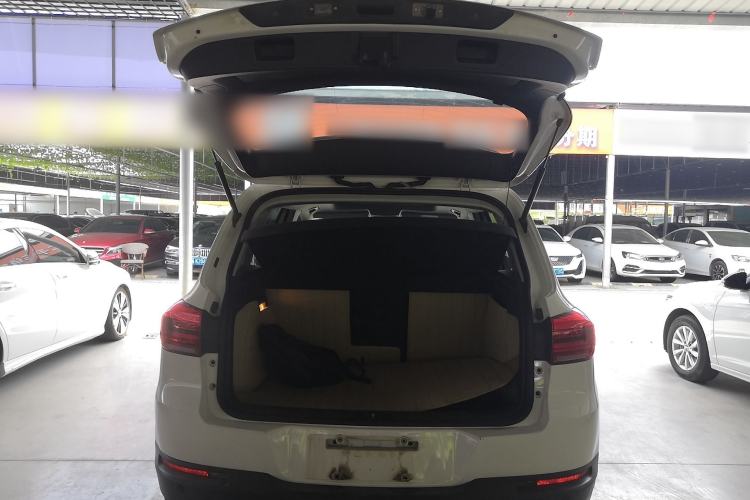 Used Volkswagen Tiguan 2015 1.8TSI Automatic Two-Wheel Drive Comfort Edition Trunk