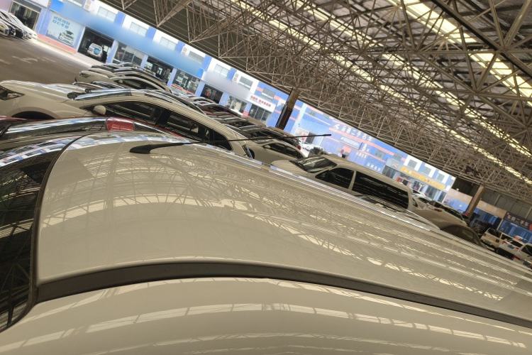 Used JAC Refine M3 2019 IKEA Edition 1.8L Luxury Model Roof