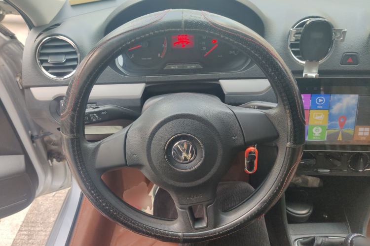 Used Volkswagen Jetta 2015 1.6L Manual Comfort Model
