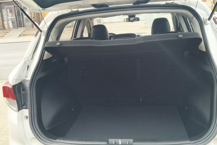 Used Soueast DX3 2019 1.5T CVT Luxury Version China VI Standard Trunk