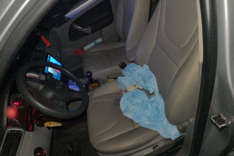 Used Volkswagen Bora 2012 1.6L Manual Fashion Edition Left Front Seat