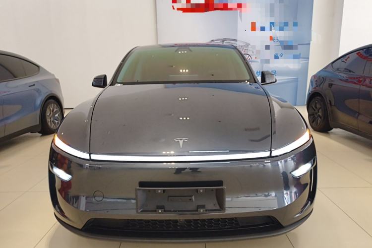 Used Tesla Model Y 2025 Long-Range All-Wheel Drive First Edition
