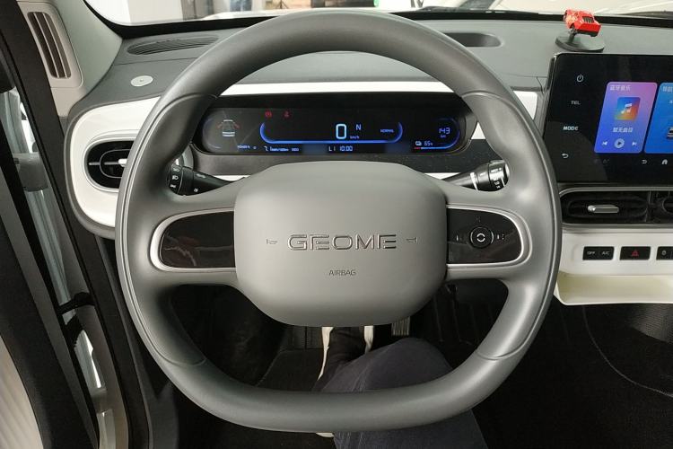 Used Geely Galaxy Panda 2025 210 km – Yuanqi Bear Steering Wheel