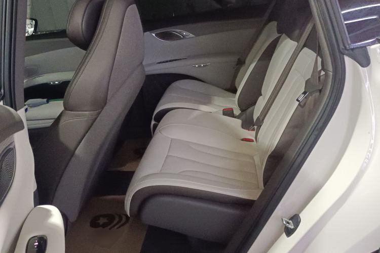 Used IM LS7 2023 90 kWh Elite Rear-Drive Version