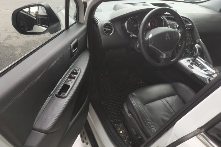 Used Peugeot 3008 2015 1.6THP Automatic Prestige Edition Driver Seat