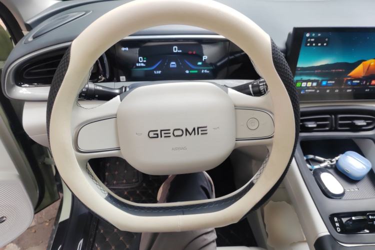 Used Geely Galaxy Geome 2026 Model 310km Youth Edition Steering Wheel