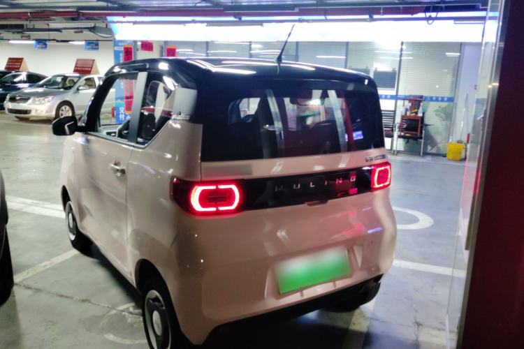 Used Wuling Hongguang MINIEV 2021 Macaron Premium Model – Lithium Iron Phosphate