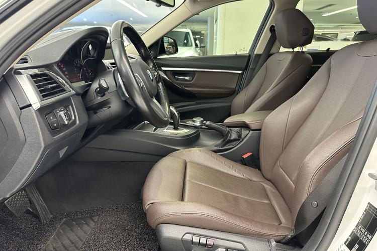 Used BMW 3 Series 2019 320Li M Sport Night Edition Interior 5