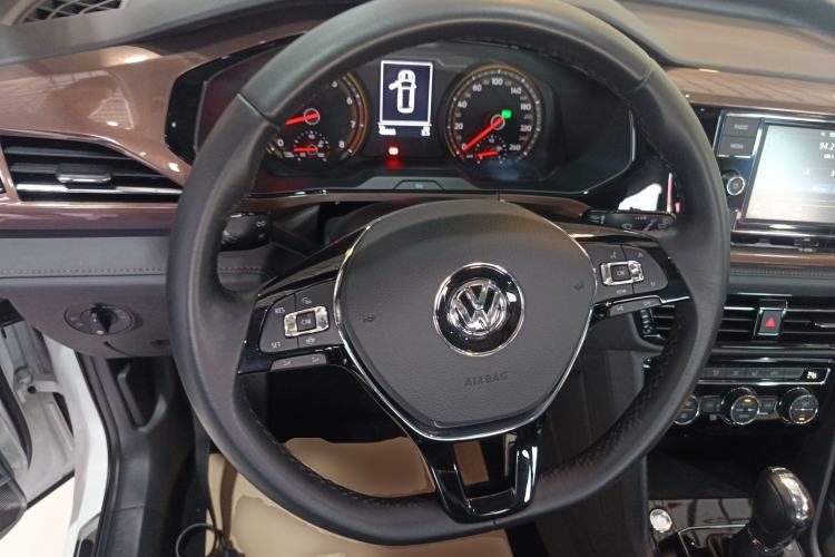 Used Volkswagen Tharu 2019 280TSI Two-Wheel Drive Comfort Edition China V Standard Steering Wheel