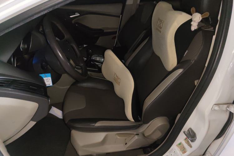 Used Ford Focus 2012 Hatchback 1.6L Manual Fashion Edition Left Front Seat