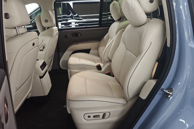 Used Li Auto i8 2025 Model Standard Version