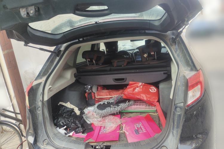 Used GAC Trumpchi GS5 2013 2.0L Automatic Two-Wheel Drive Light Interior Special Edition Trunk