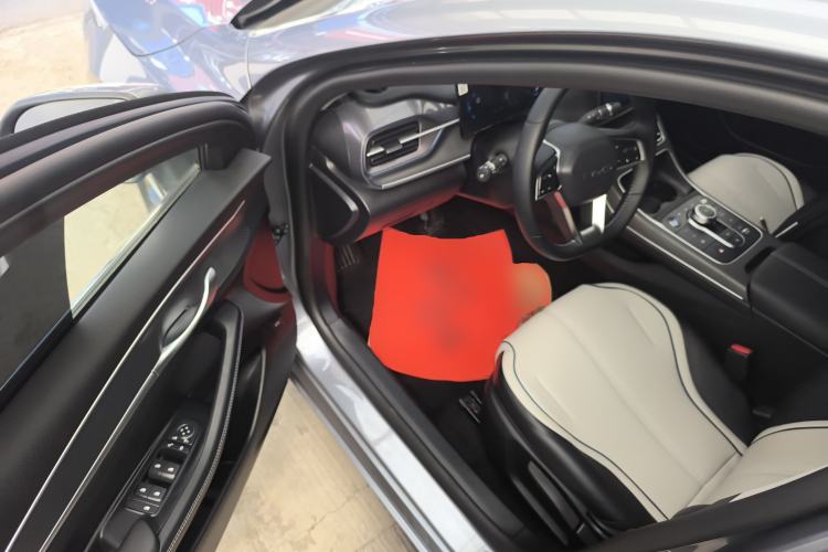 Used BYD Destroyer 05 2024 HONOR Edition DM-i 55KM Luxury Model Driver Seat