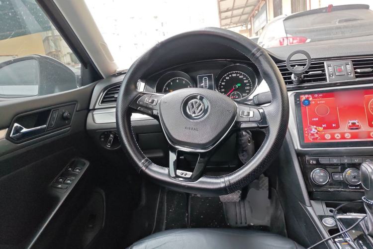 Used Volkswagen Lamando 2017 280TSI DSG Comfort Edition
