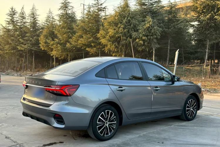 Used Roewe i5 2021 1.5L Manual Platinum Edition
