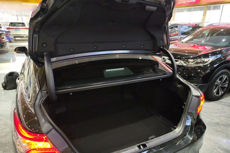 Used Toyota Camry 2021 2.0G Luxury Edition