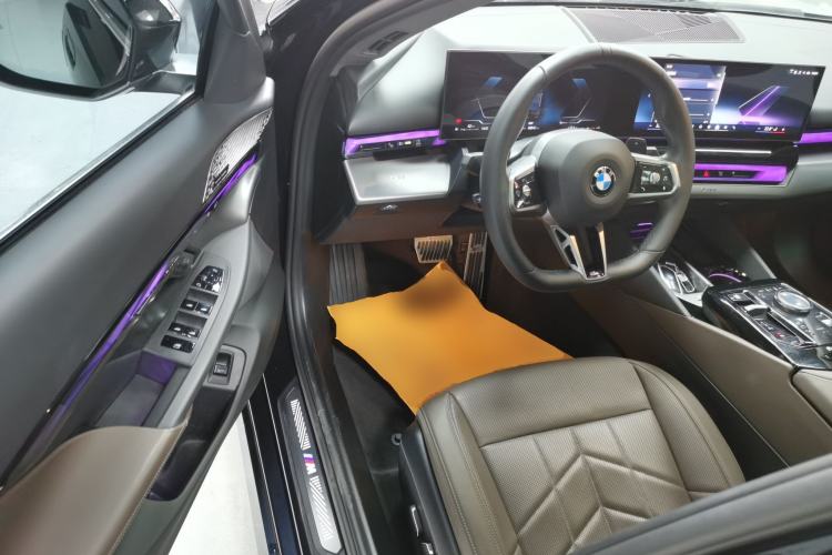 Used BMW 5 Series 2024 530Li Luxury Edition M Sport Package