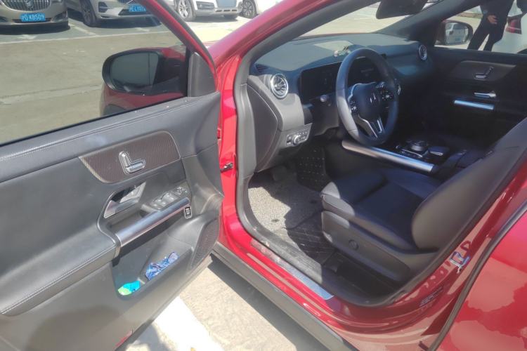 Used Mercedes-Benz GLA 2020 GLA 200 Driver Seat