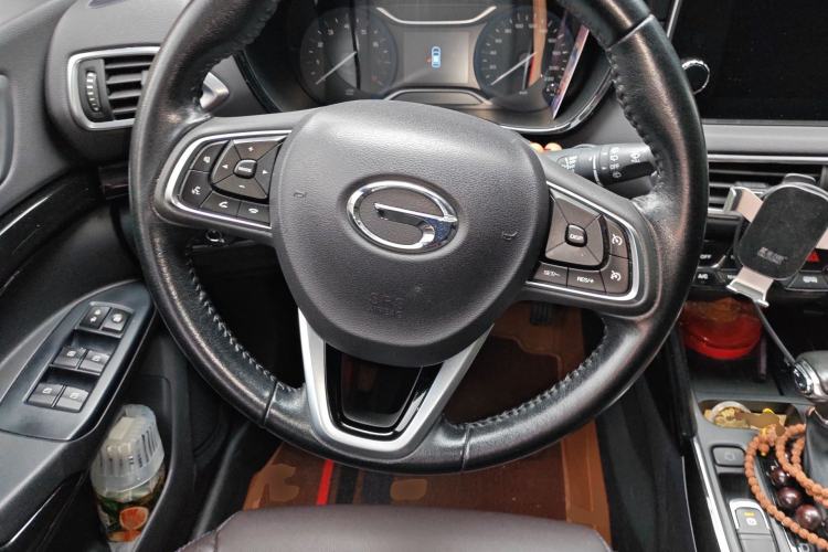 Used GAC Trumpchi GS4 2019 270T Automatic Two-Wheel Drive Luxury Smart Connectivity Model Steering Wheel
