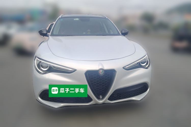 Used Alfa Romeo Stelvio 2017 2.0T 200HP Luxury Edition Front