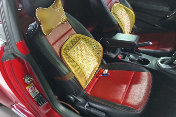 Used Volkswagen Beetle 2015 180TSI model
