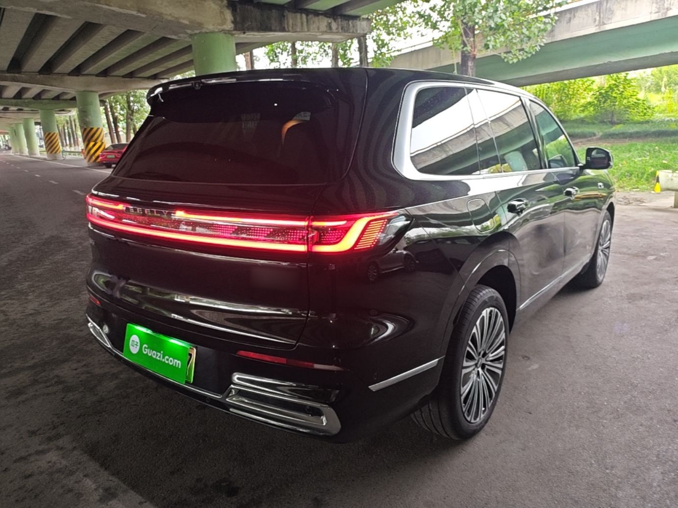 Geely Galaxy M9 2025 Model 210km Four-Wheel-Drive Leading Edition — снимка 6