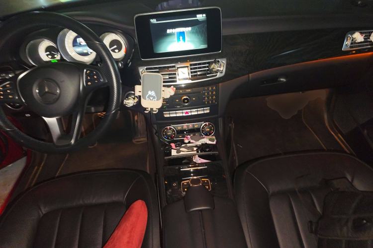 Used Mercedes-Benz CLS 2016 CLS 320 Elegant Edition Center Console