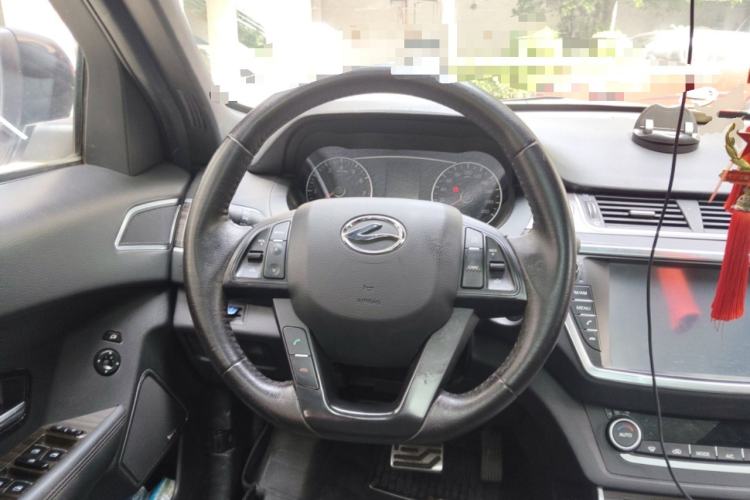 Used Land X7 2015 2.0T Panoramic Prestige Edition
