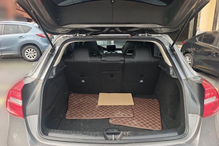 Used Mercedes-Benz GLA 2016 GLA 200 Sport Edition Trunk