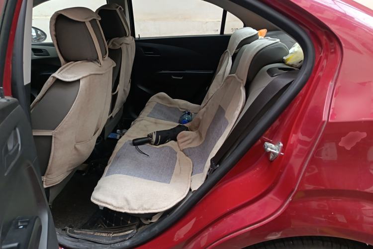 Used Chevrolet Aveo Sonic 2011 Sedan 1.4L MT SL
