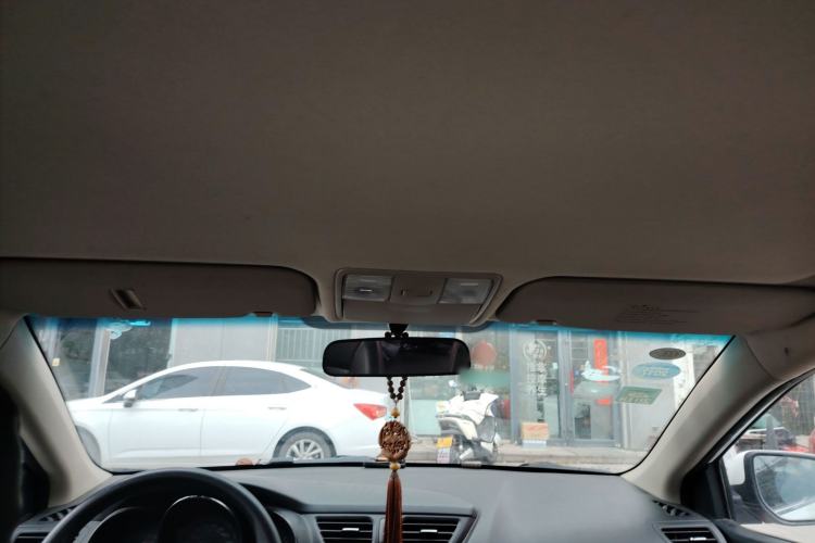 Used Kia K2 2012 Sedan 1.4L MT GLS Commemorative Edition
