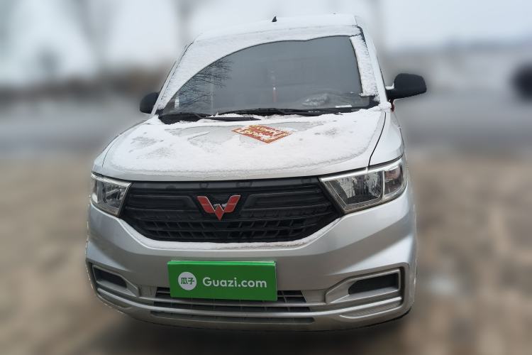 Used Wuling Hongguang V 2019 1.5L Jingqu Edition Sealed-Window Vehicle China VI LAR
