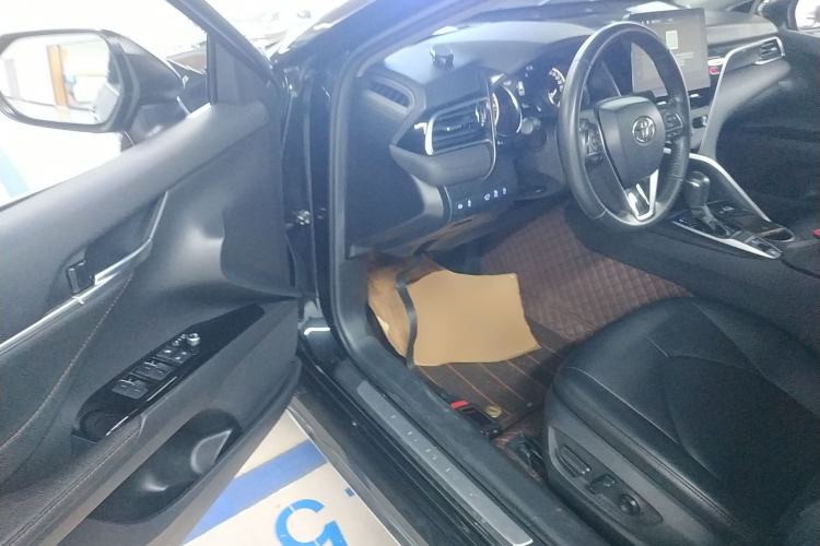 Used Toyota Camry 2023 2.0G Luxury Edition