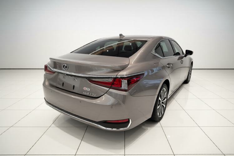 Used Lexus ES 2021 300h Excellence Edition