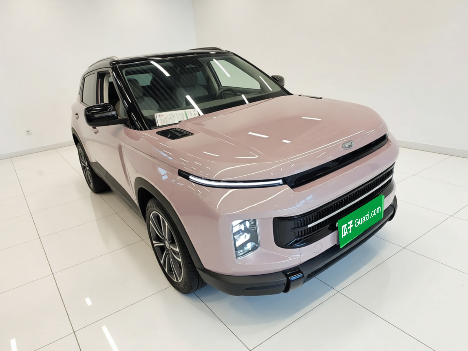 Geely Auto icon 2026 Model Chocolate 1.5TD Pure & Refined Edition — снимка 3