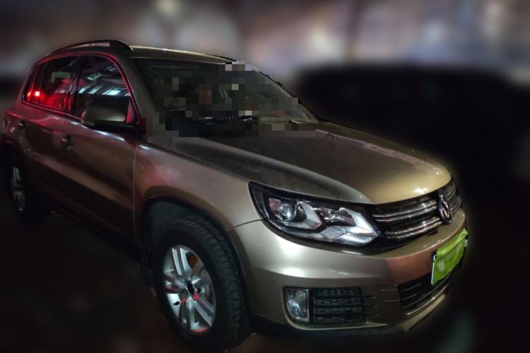 Used Volkswagen Tiguan 2015 1.8TSI Automatic Two-Wheel Drive Trend Edition Front Right 45 Deg