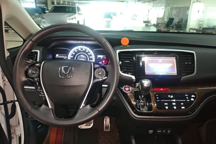 Used Honda Odyssey 2015 Updated Version 2.4L Smart Edition
