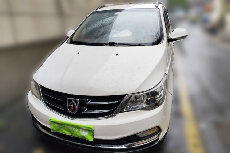 Used Baojun 730 2016 1.5L Manual Comfort Version 7 Seats China V Emission Standard
