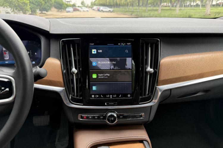 Used Volvo S90 2024 B5 Zhiyi Luxury Edition