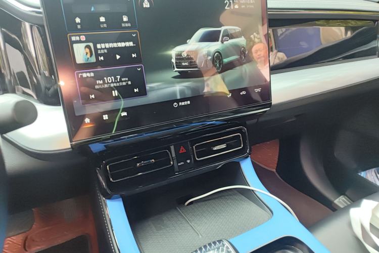 Used GAC Trumpchi GS8 2022 Double-Energy Series 2.0TM Four-Wheel Drive Premium Edition (7 Seats)
