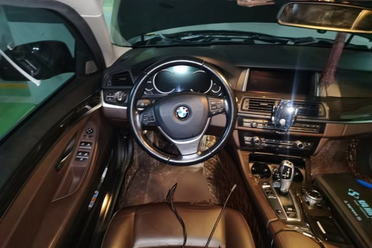 Used BMW 5 Series 2014 525Li Luxury Design Package
