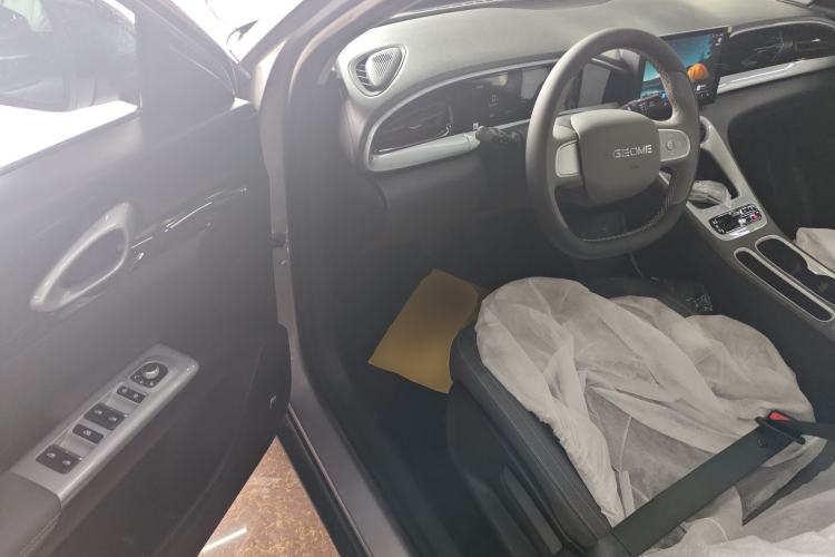 Used Geely Galaxy Geome 2026 Model 310km Youth Edition Driver Seat