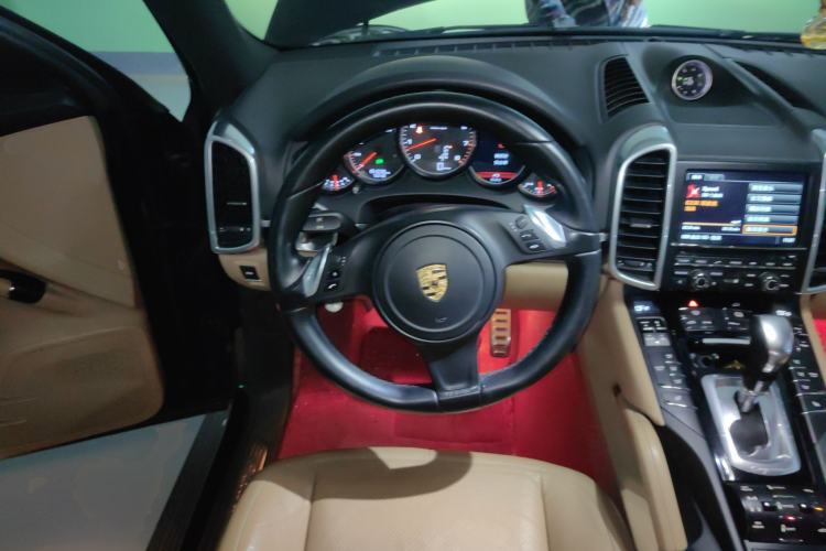 Used Porsche Cayenne 2014 Cayenne Platinum Edition 3.0T