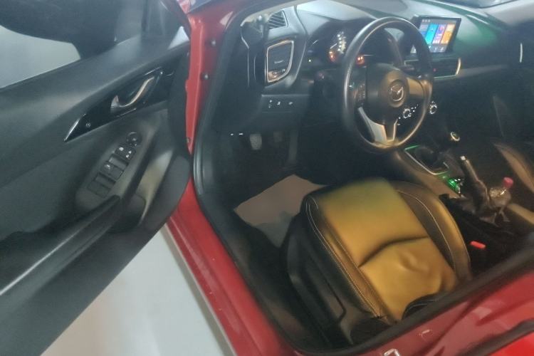 Used Mazda 3 Axela 2016 Sedan 1.5L Manual Comfort Model Driver Seat
