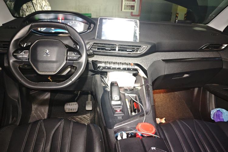 Used Peugeot 4008 2018 380THP Luxury Edition Center Console