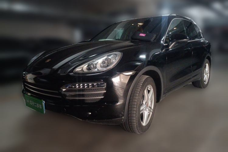 Used Porsche Cayenne Porsche Cayenne, 2014 model, 3.6T automatic, 5 seats (parallel import)