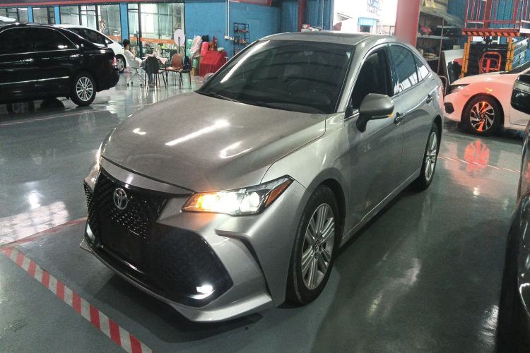 Used Toyota Avalon 2019 2.0L Luxury Edition China VI Standard