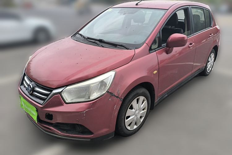 Used Venucia R50 2015 1.6L Manual Fashion Edition