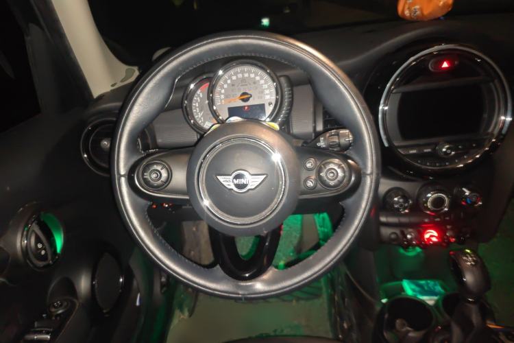 Used MINI 2016 1.5T COOPER Five-Door Edition
