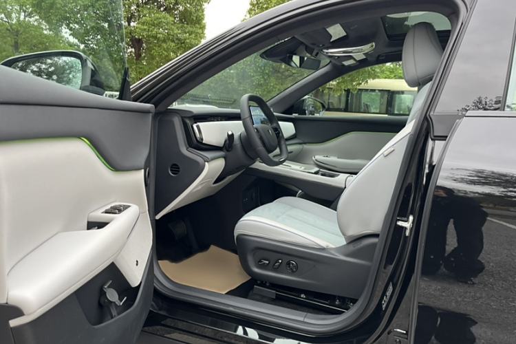 Used VOYAH COURAGE 2024 Long-Range Supercharge Edition
